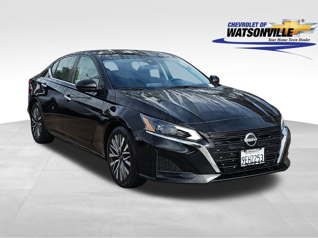 Used 2023 Nissan Altima 2.5 SV