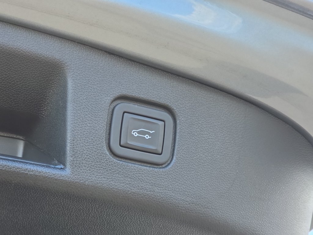 Certified 2024 Chevrolet Blazer EV LT AWD/4WD image 11