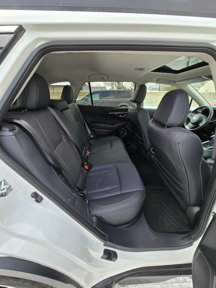 Used 2025 Subaru Outback Limited image 29