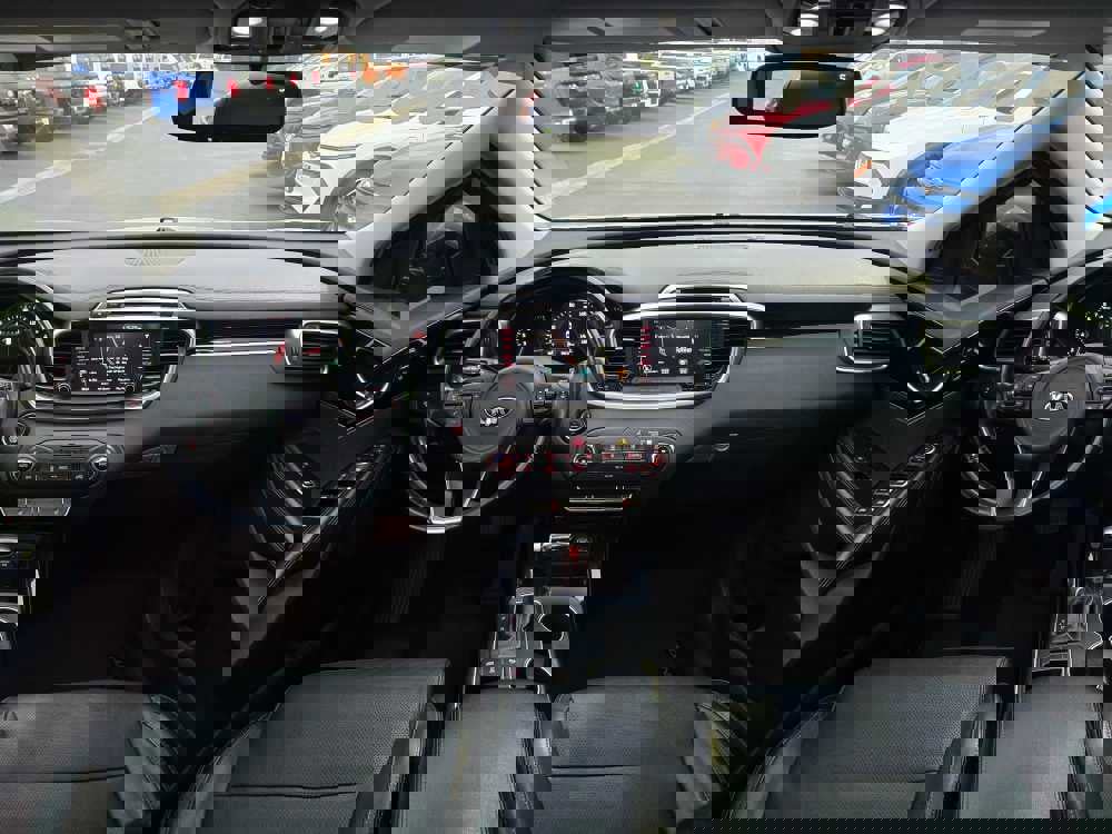 Used 2016 Kia Sorento SX image 6