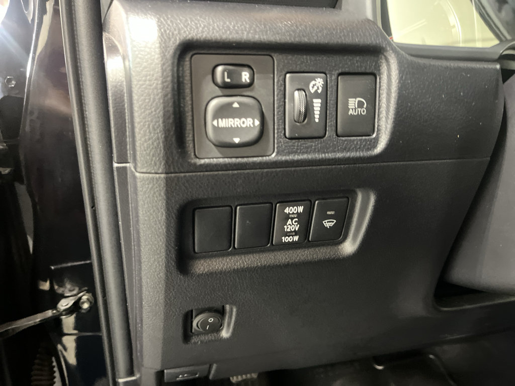 Used 2022 Toyota 4Runner TRD Off-Road AWD/4WD image 32