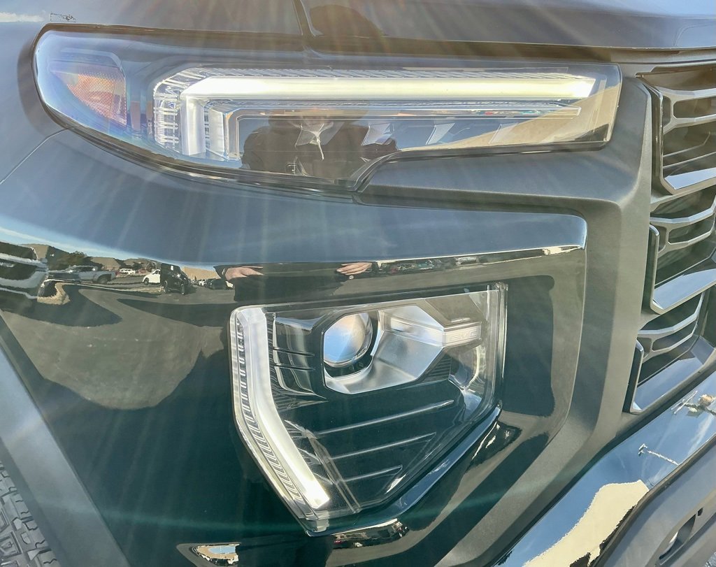 Used 2023 GMC Canyon Elevation w/ Convenience Package image 8