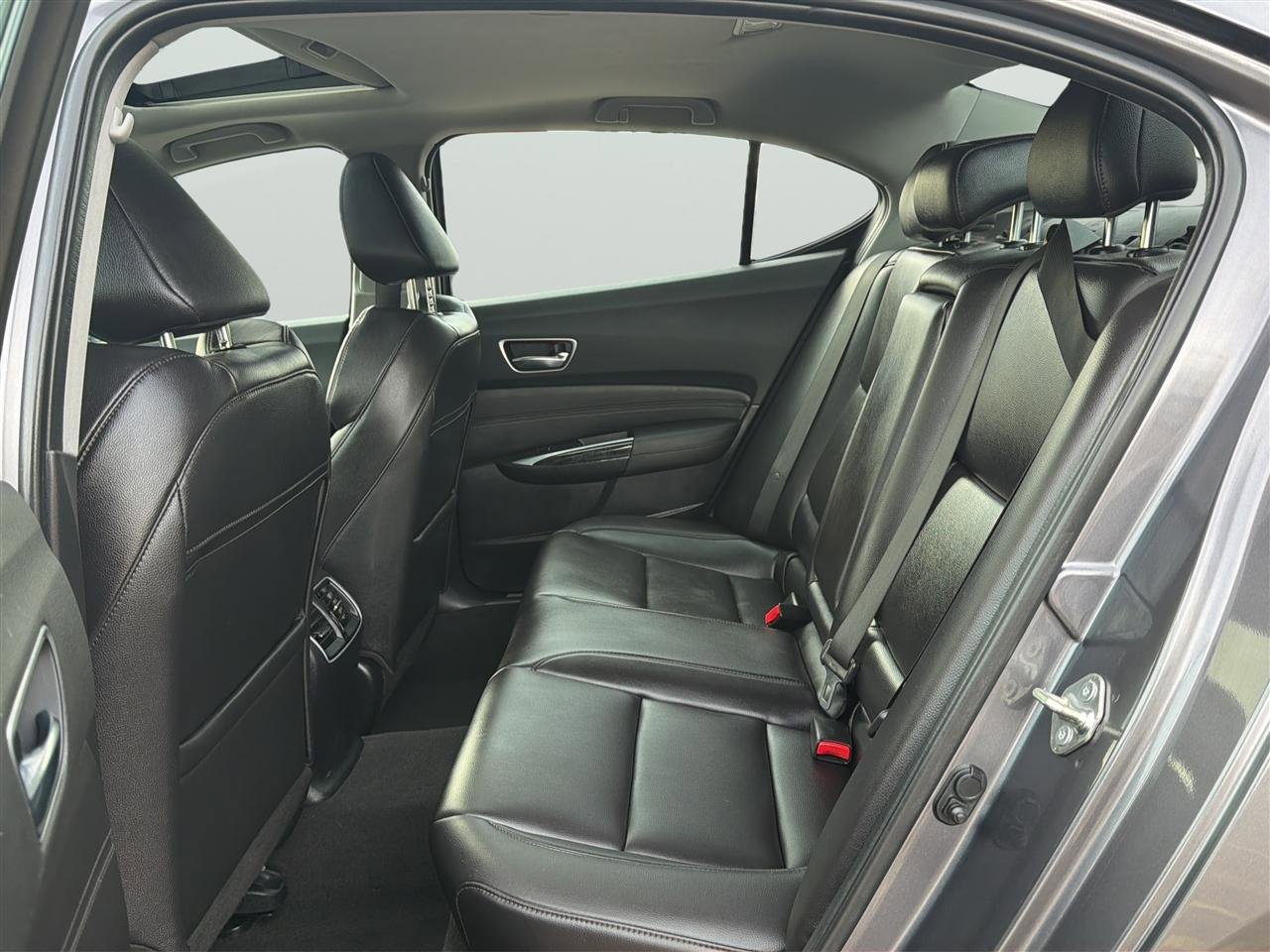 Used 2020 Acura TLX FWD image 18