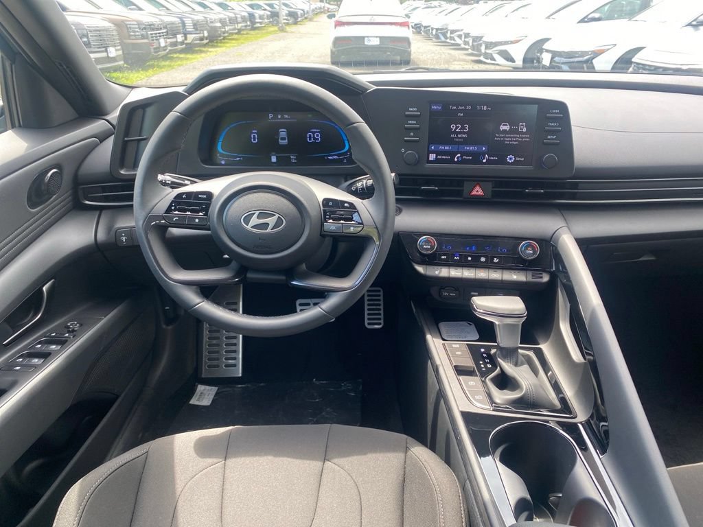 New 2026 Hyundai Elantra SEL Sport Premium FWD image 10