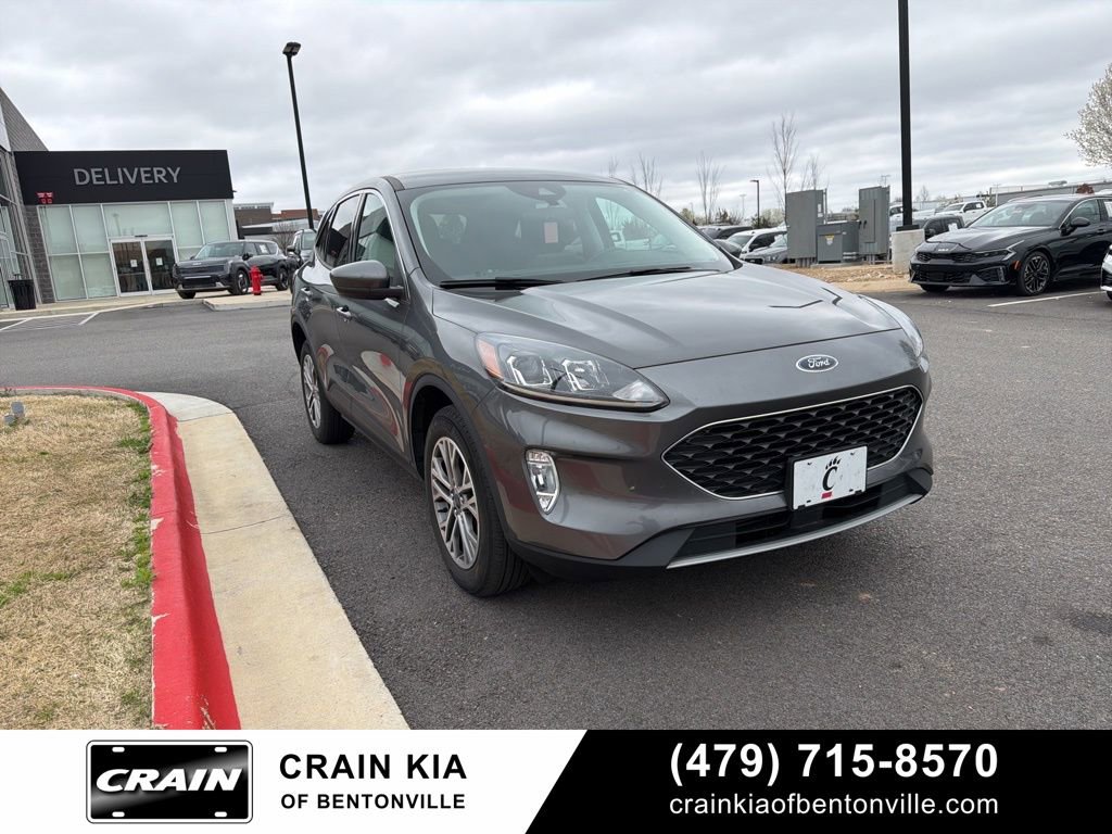 Used 2022 Ford Escape SEL image 2