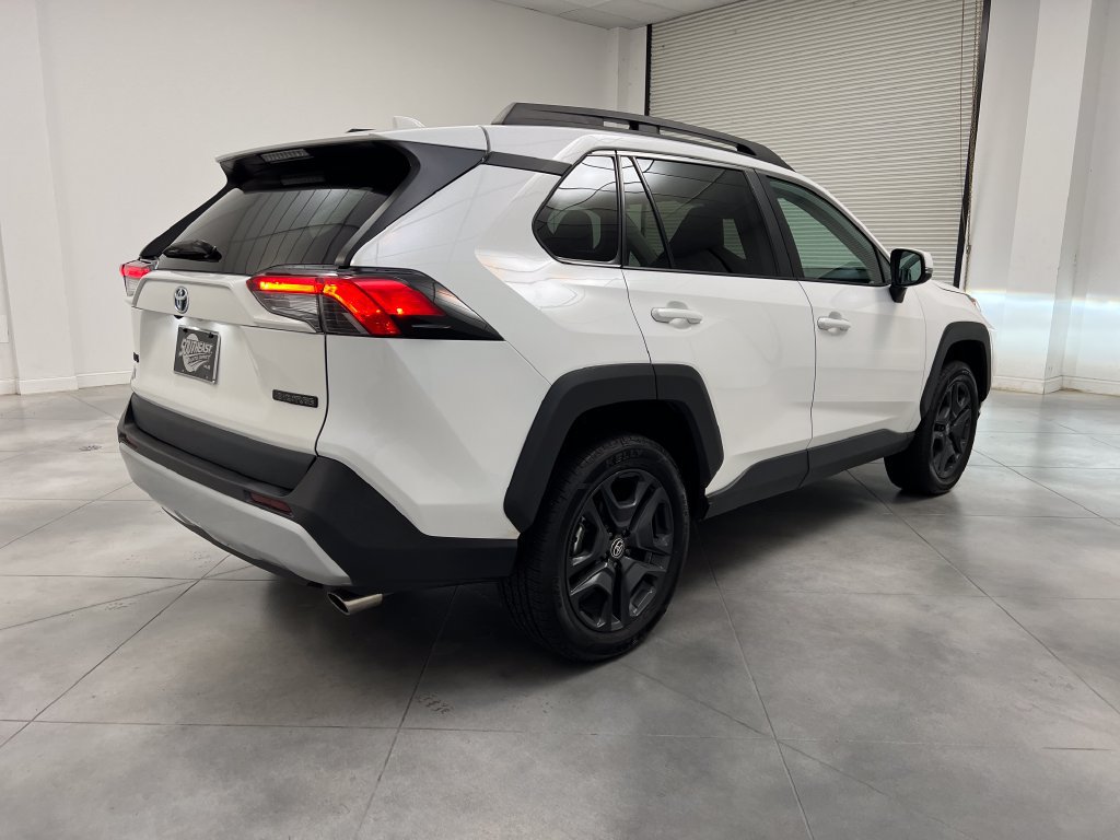 Used 2024 Toyota RAV4 Adventure AWD/4WD image 9