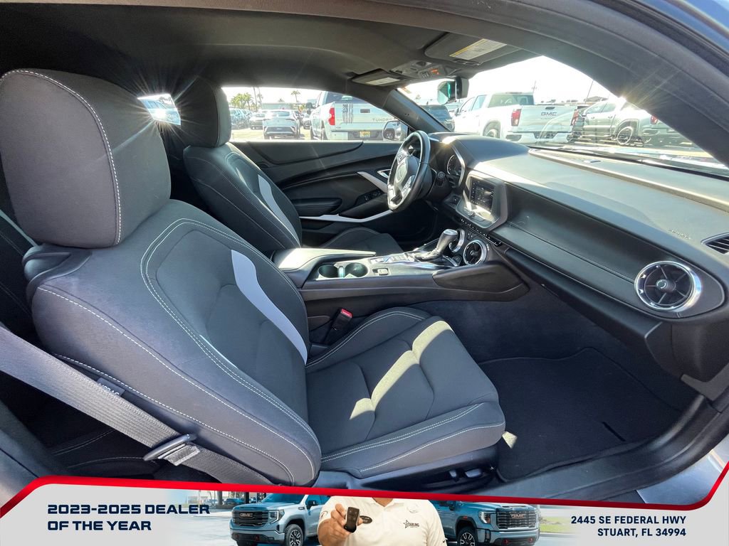 Used 2022 Chevrolet Camaro LT w/ RS Package image 13