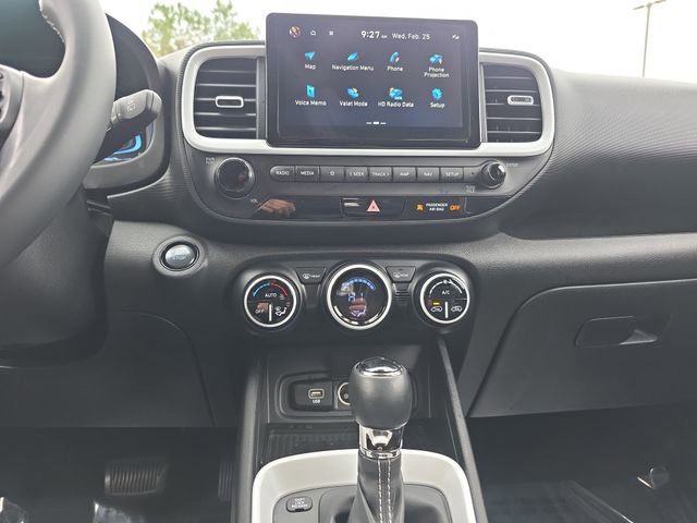 Certified 2023 Hyundai Venue Limited w/ Cargo Package image 35