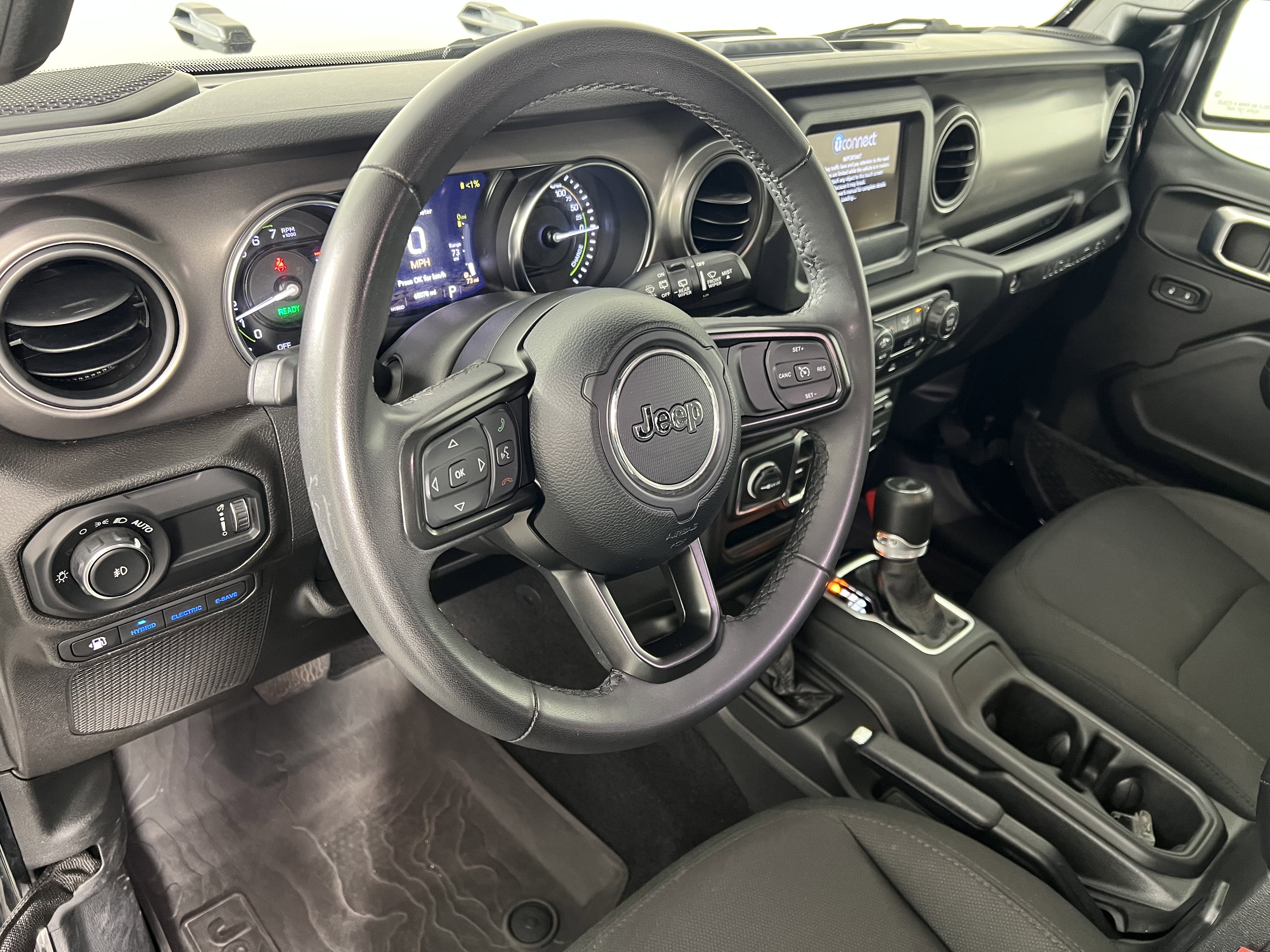Used 2023 Jeep Wrangler Unlimited image 17