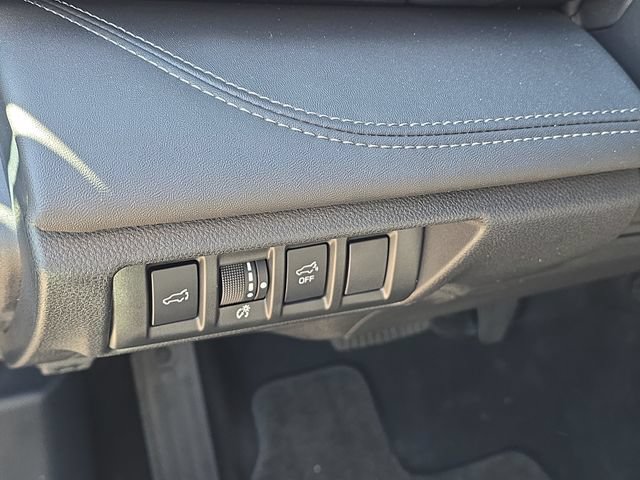 Used 2024 Subaru Outback Limited AWD/4WD image 12