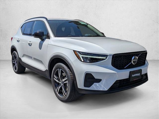 New 2026 Volvo XC40 B5 Core w/ Climate Package AWD/4WD image 6
