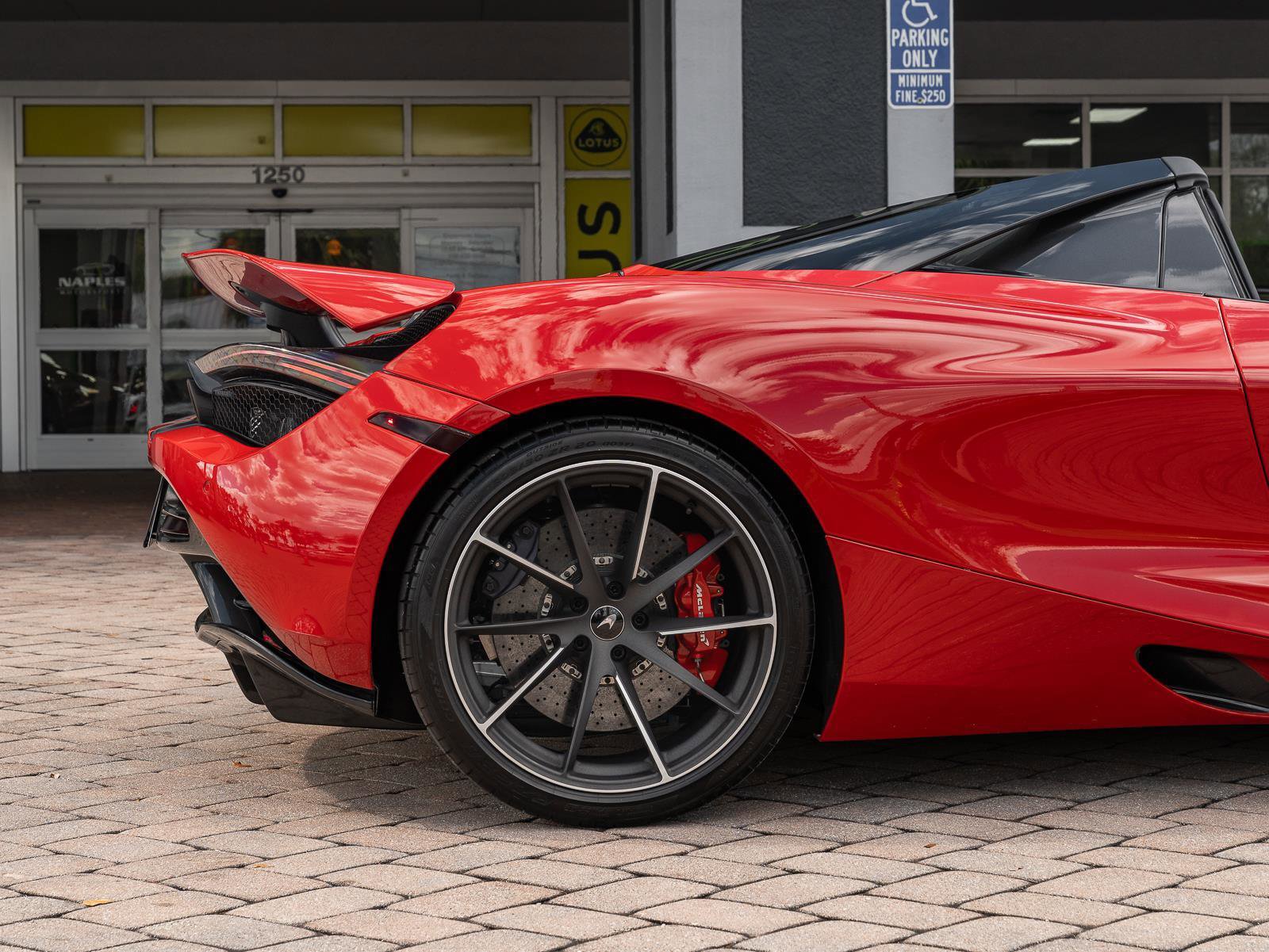 Used 2020 McLaren 720S Performance RWD image 35