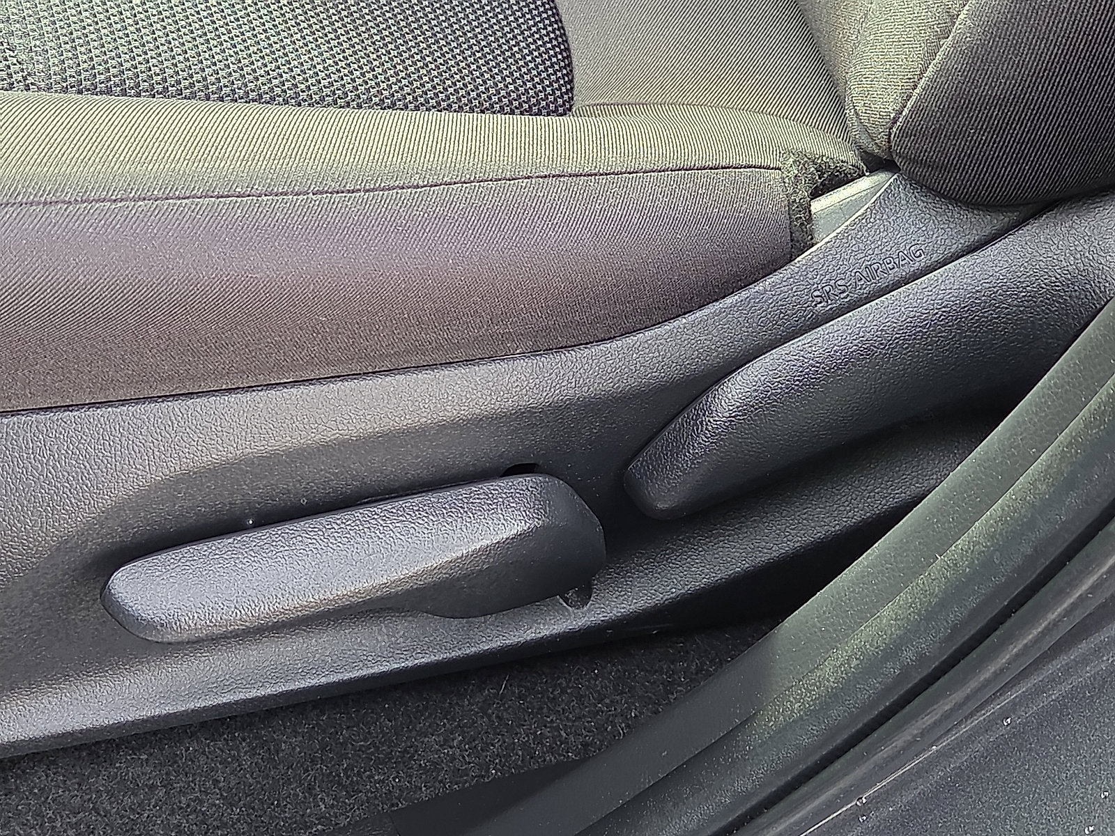 Used 2022 Toyota RAV4 LE image 14