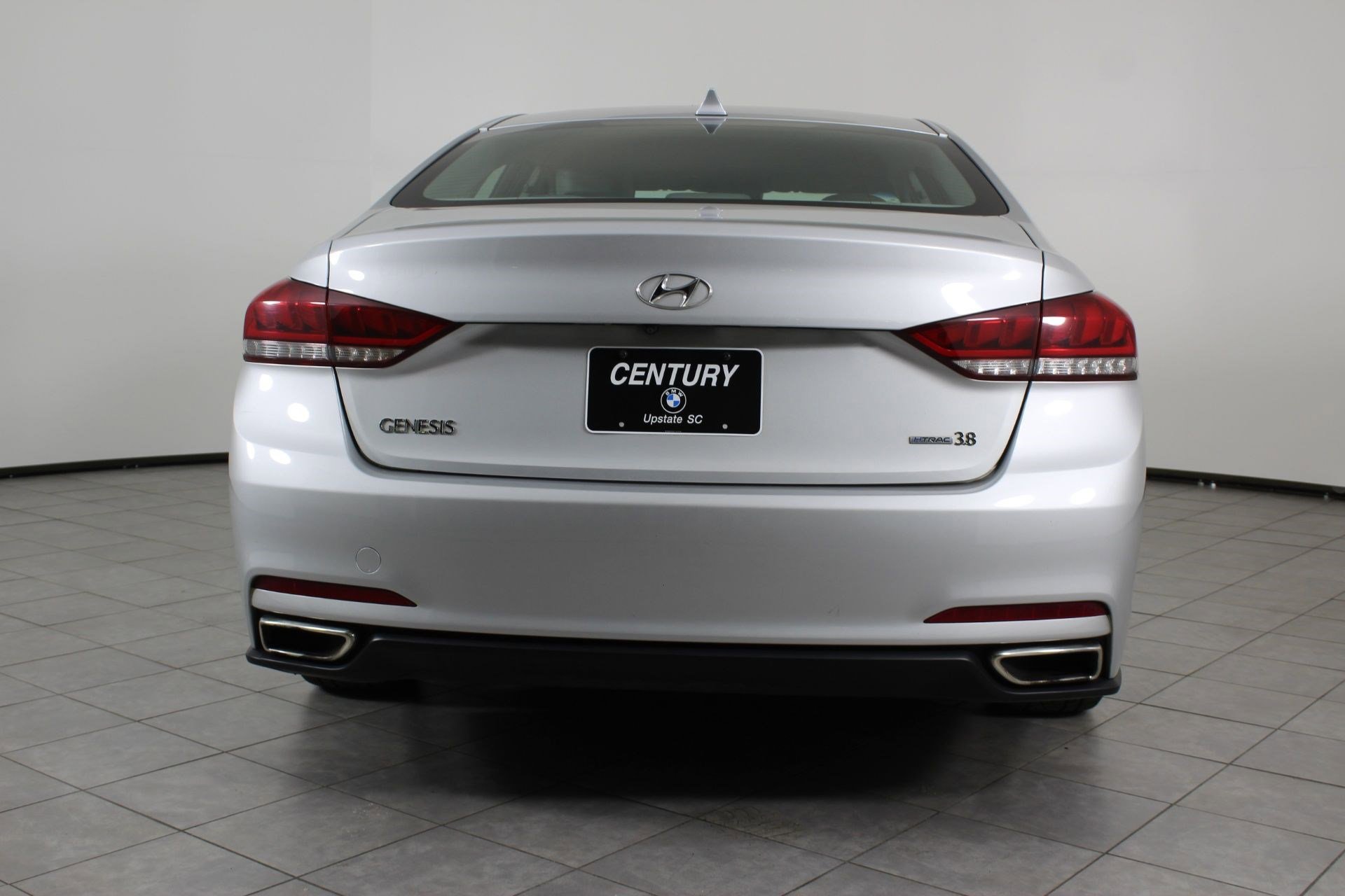 Used 2015 Hyundai Genesis 3.8 image 10