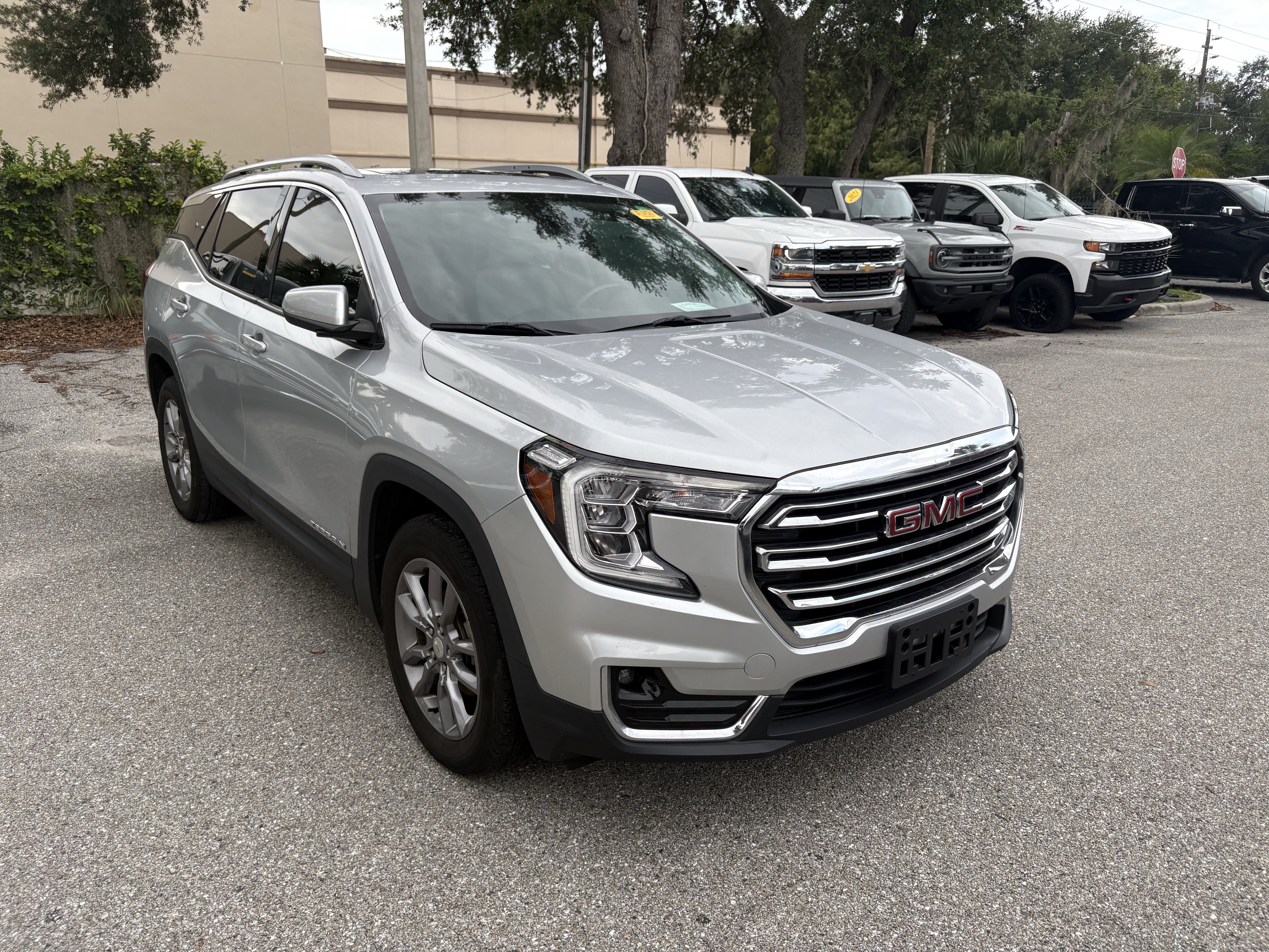 Used 2022 GMC Terrain SLT