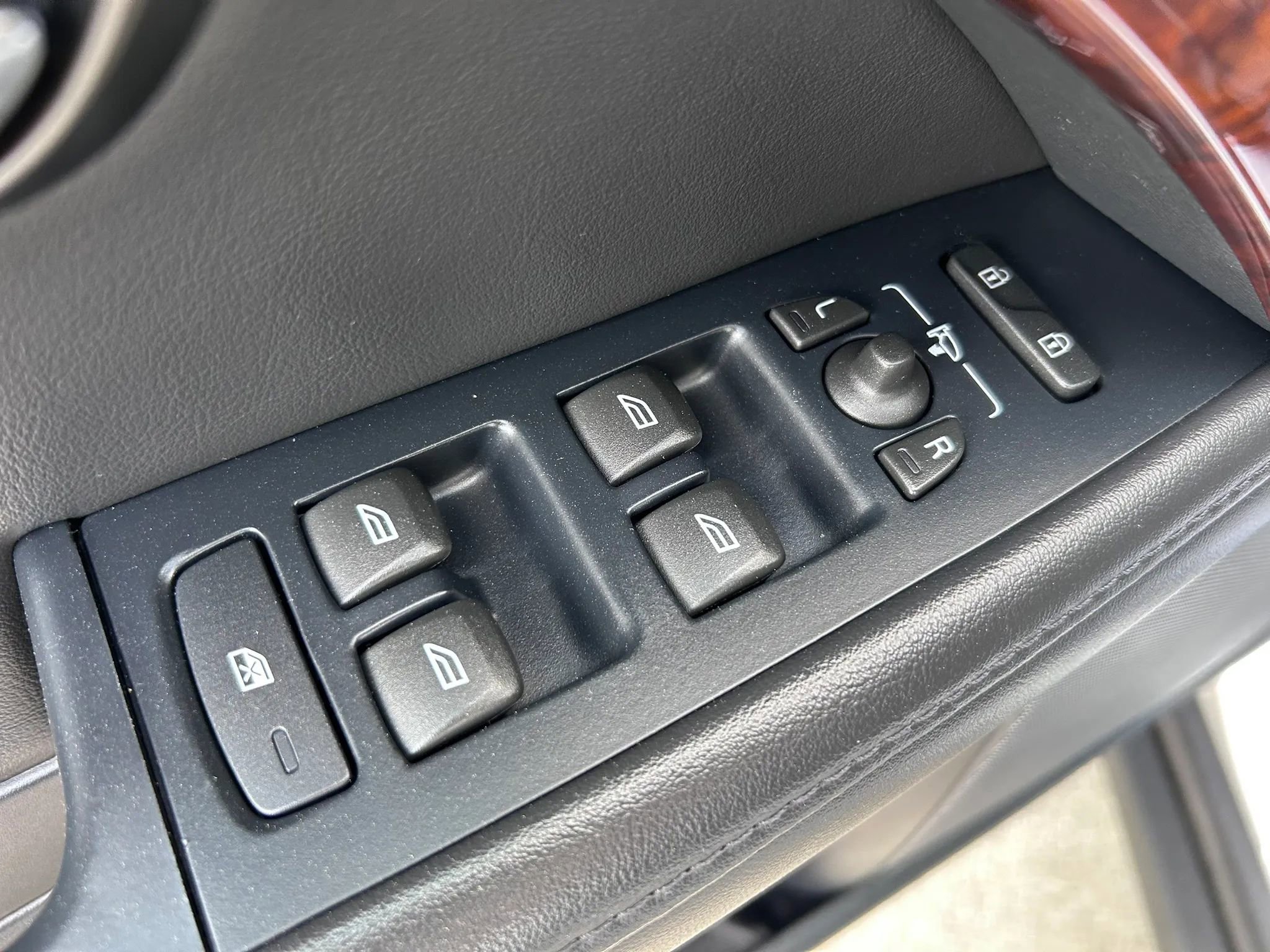 Used 2014 Volvo XC70 T6 image 21