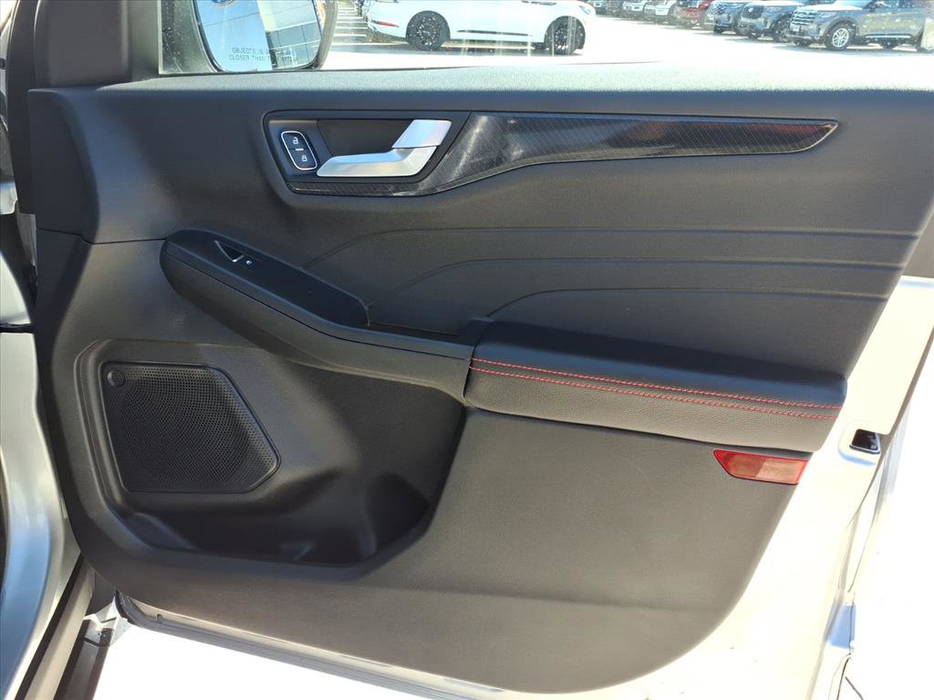 Used 2023 Ford Escape ST-Line w/ Tech Pack #1 image 8