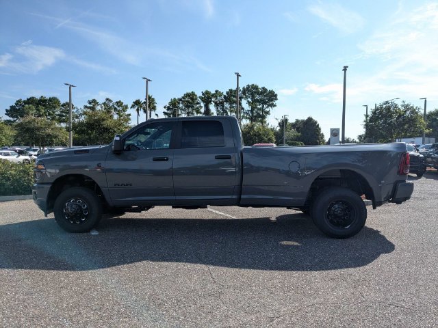 New 2026 RAM 3500 Big Horn AWD/4WD image 7