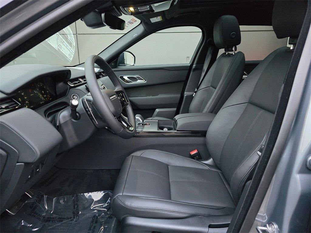 New 2025 Land Rover Range Rover Velar Dynamic SE image 23
