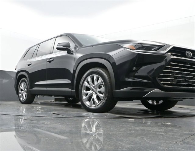 New 2026 Toyota Grand Highlander Limited image 25