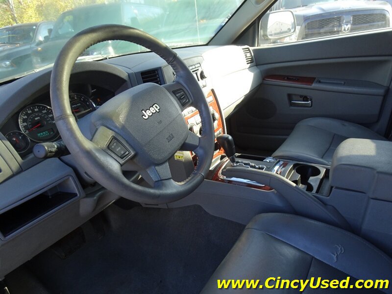Used 2006 Jeep Grand Cherokee Limited AWD/4WD image 12