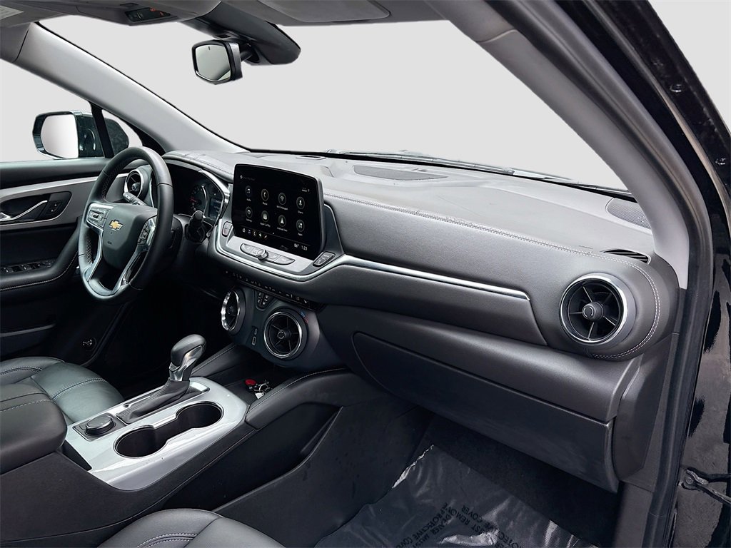 Used 2024 Chevrolet Blazer LT image 28