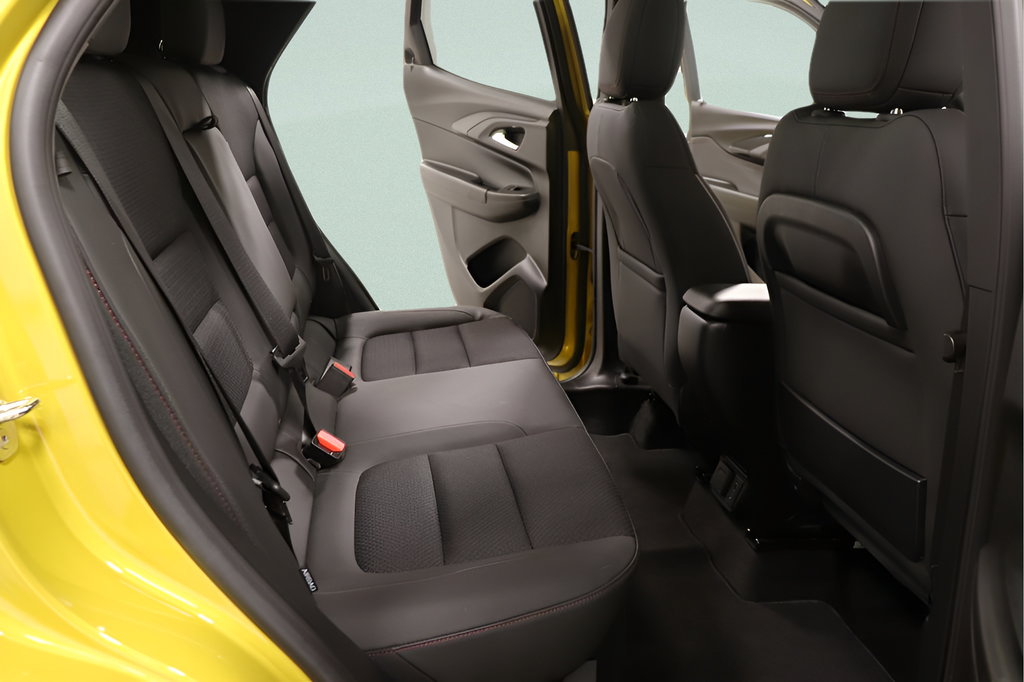 Used 2023 Chevrolet TrailBlazer RS w/ Sun and Liftgate Package FWD image 34