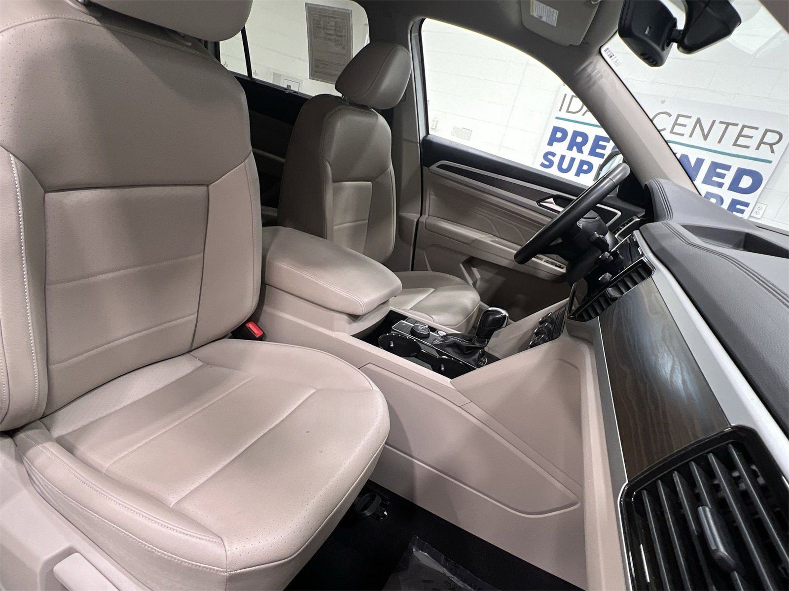 Used 2022 Volkswagen Atlas SE image 24