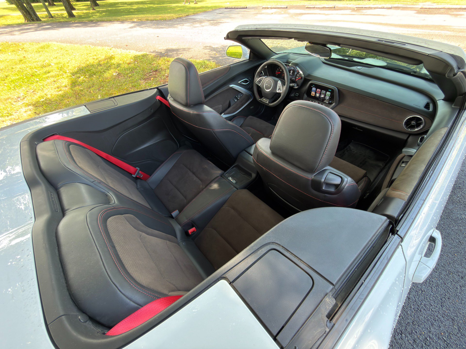 Used 2017 Chevrolet Camaro ZL1 RWD image 81