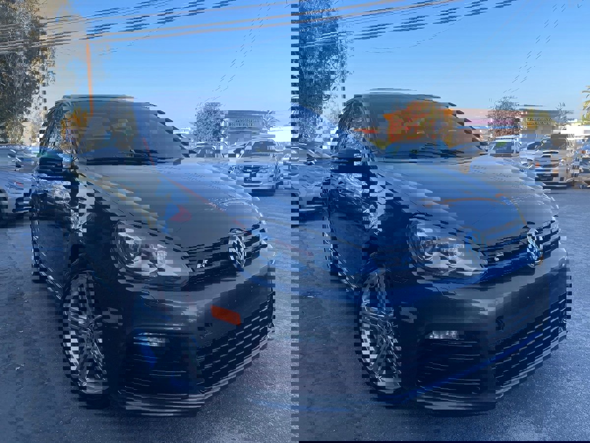 Used 2012 Volkswagen Golf R 4-Door image 3