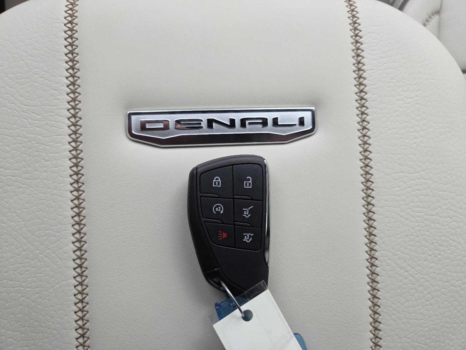 New 2026 GMC Yukon XL Denali image 37