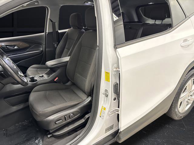 Used 2019 GMC Terrain SLE w/ Driver Convenience Package image 4