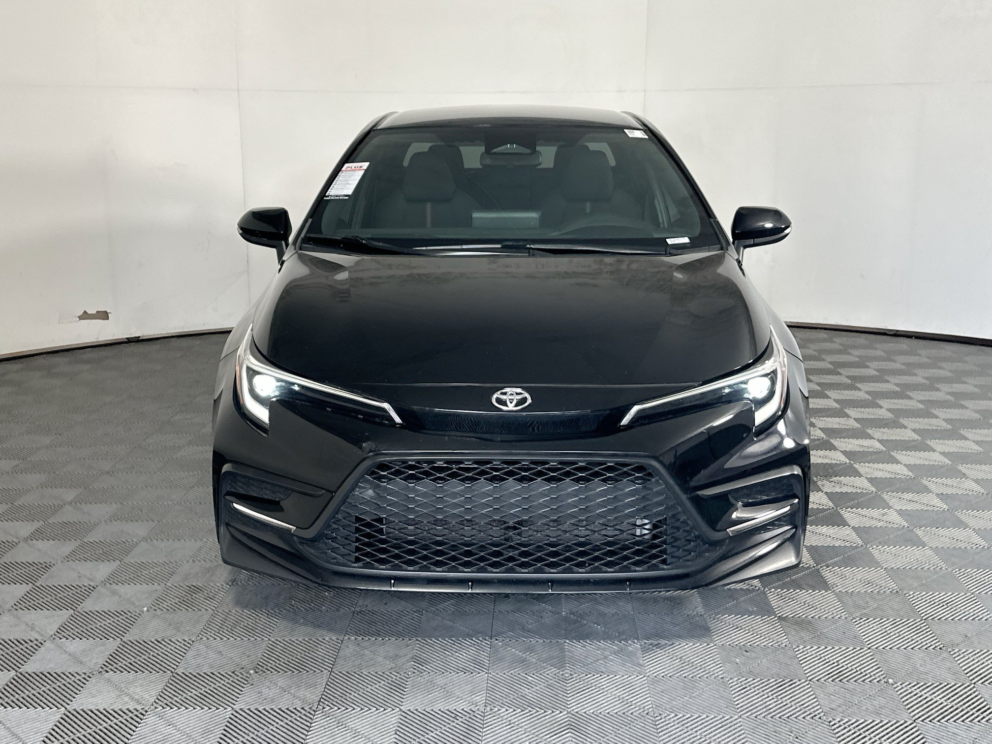 Used 2023 Toyota Corolla SE FWD image 8