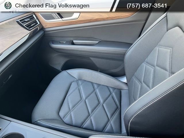 New 2026 Volkswagen Atlas SE image 43