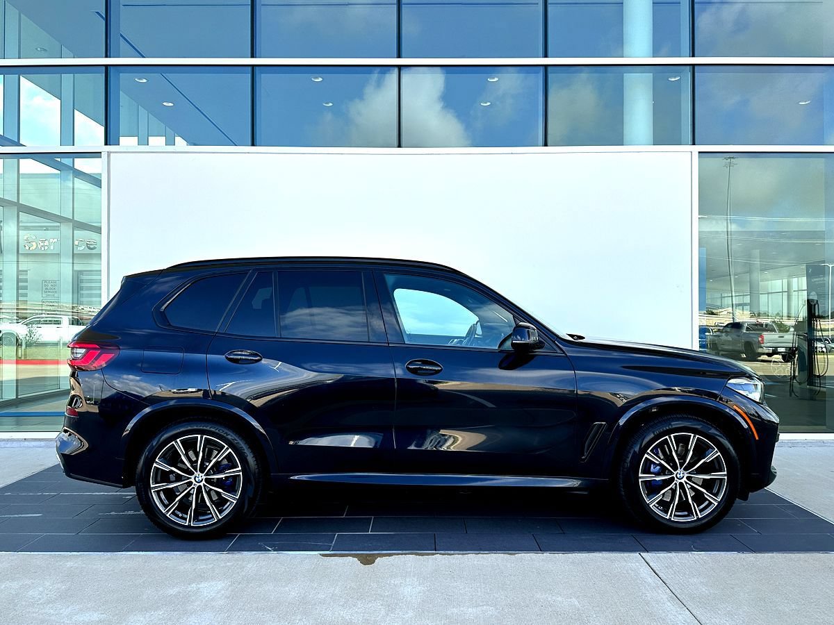 Certified 2023 BMW X5 sDrive40i w/ M Sport Package RWD image 3