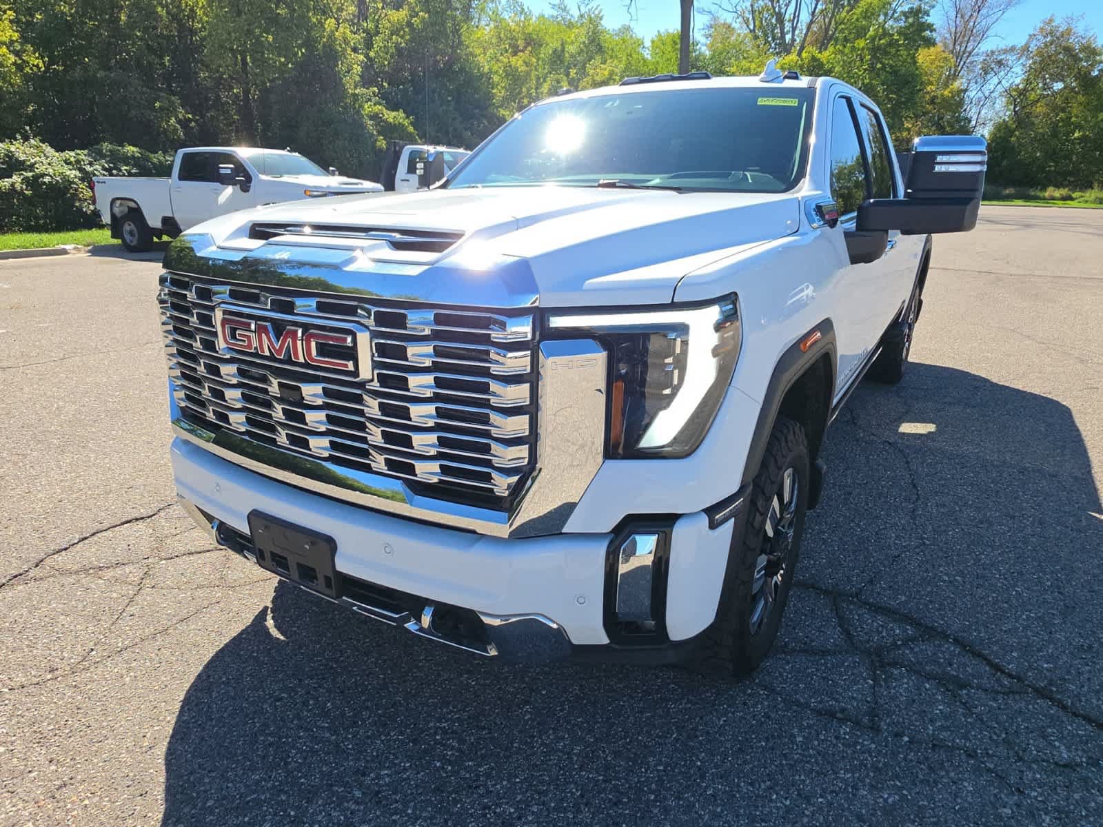 Used 2025 GMC Sierra 2500 Denali w/ Denali Reserve Package AWD/4WD image 2