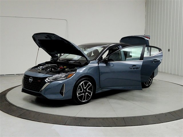 New 2025 Nissan Sentra SR image 11