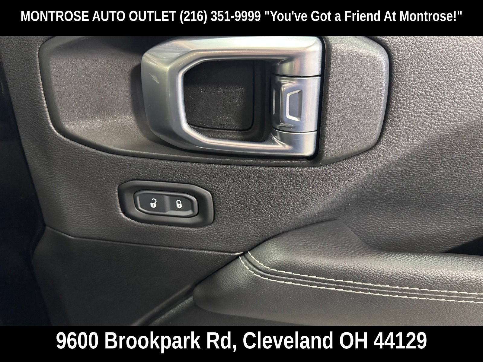 Used 2021 Jeep Wrangler Unlimited Sahara w/ Uconnect 4C Nav & Sound Group AWD/4WD image 53