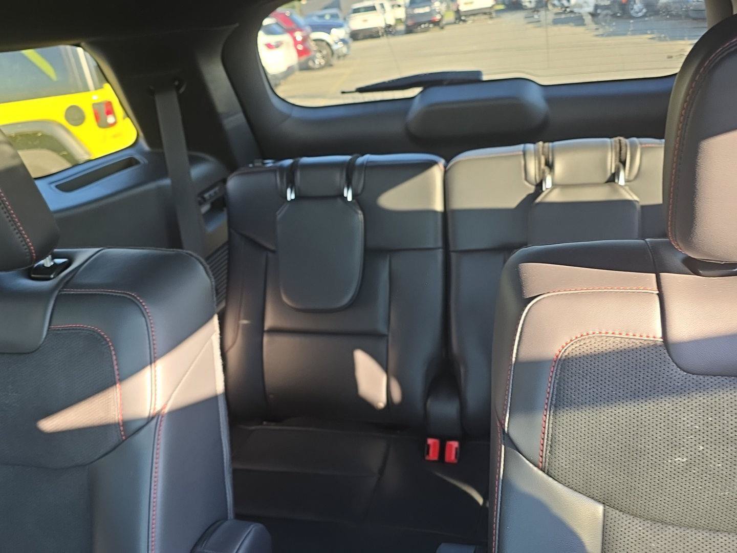 Used 2025 Ford Explorer ST AWD/4WD image 19