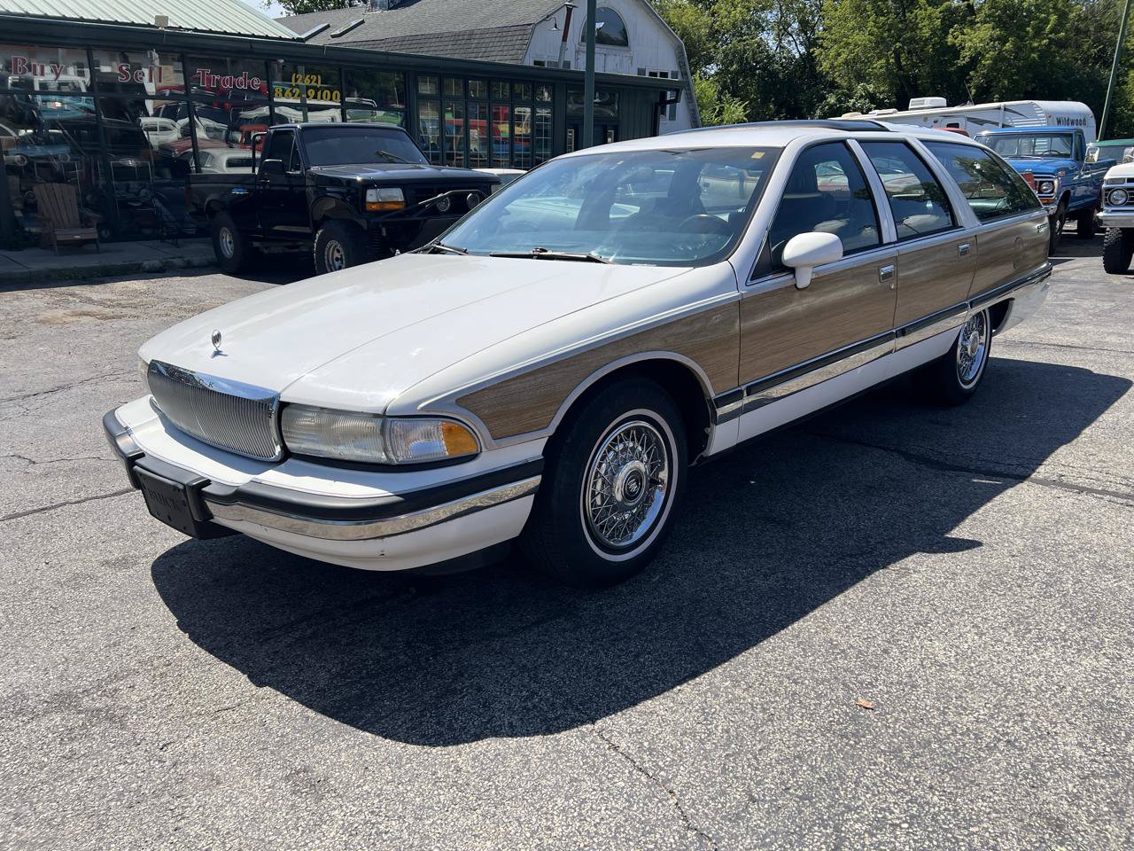Used 1991 Buick Roadmaster Estate RWD image 2