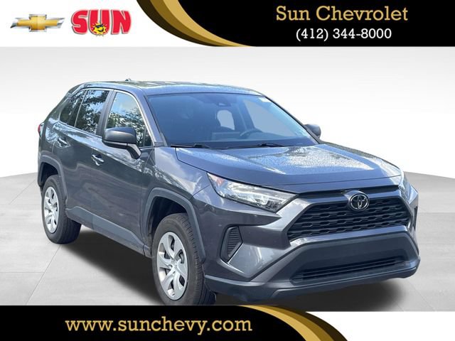 Used 2022 Toyota RAV4 LE AWD/4WD image 1