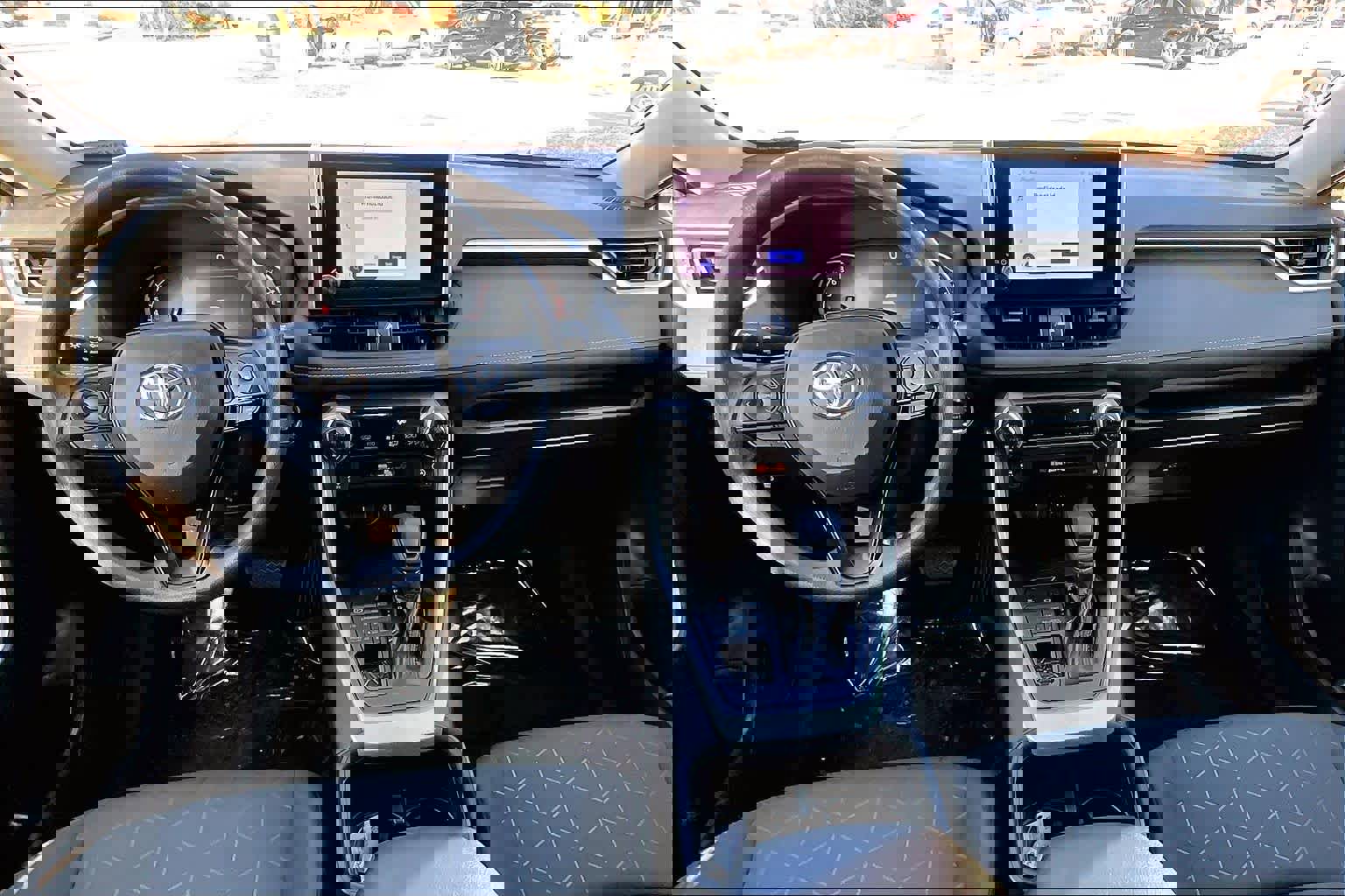 Used 2023 Toyota RAV4 XLE image 15