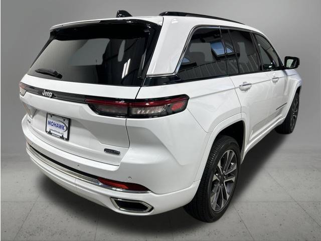 Used 2023 Jeep Grand Cherokee Overland AWD/4WD image 5