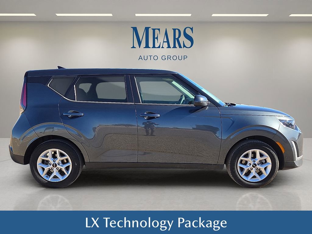 Used 2024 Kia Soul LX w/ Option Group 015 image 7