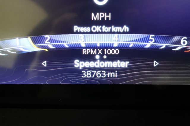 Used 2023 Jeep Grand Cherokee Altitude image 15