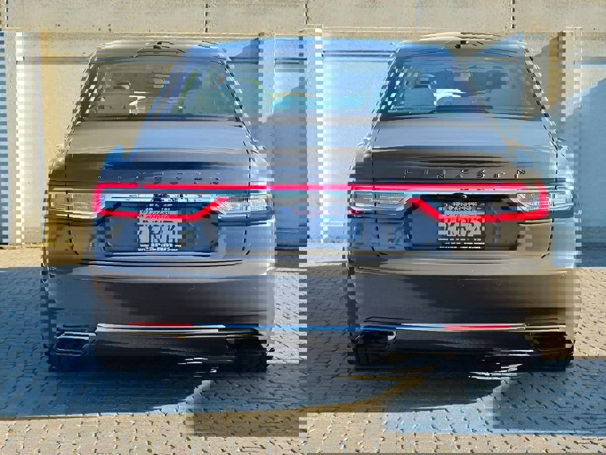 Used 2017 Lincoln Continental Black Label w/ Rear-seat Package image 8