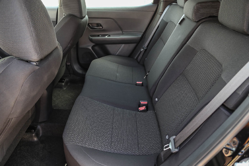 New 2026 Nissan Kicks S FWD image 21