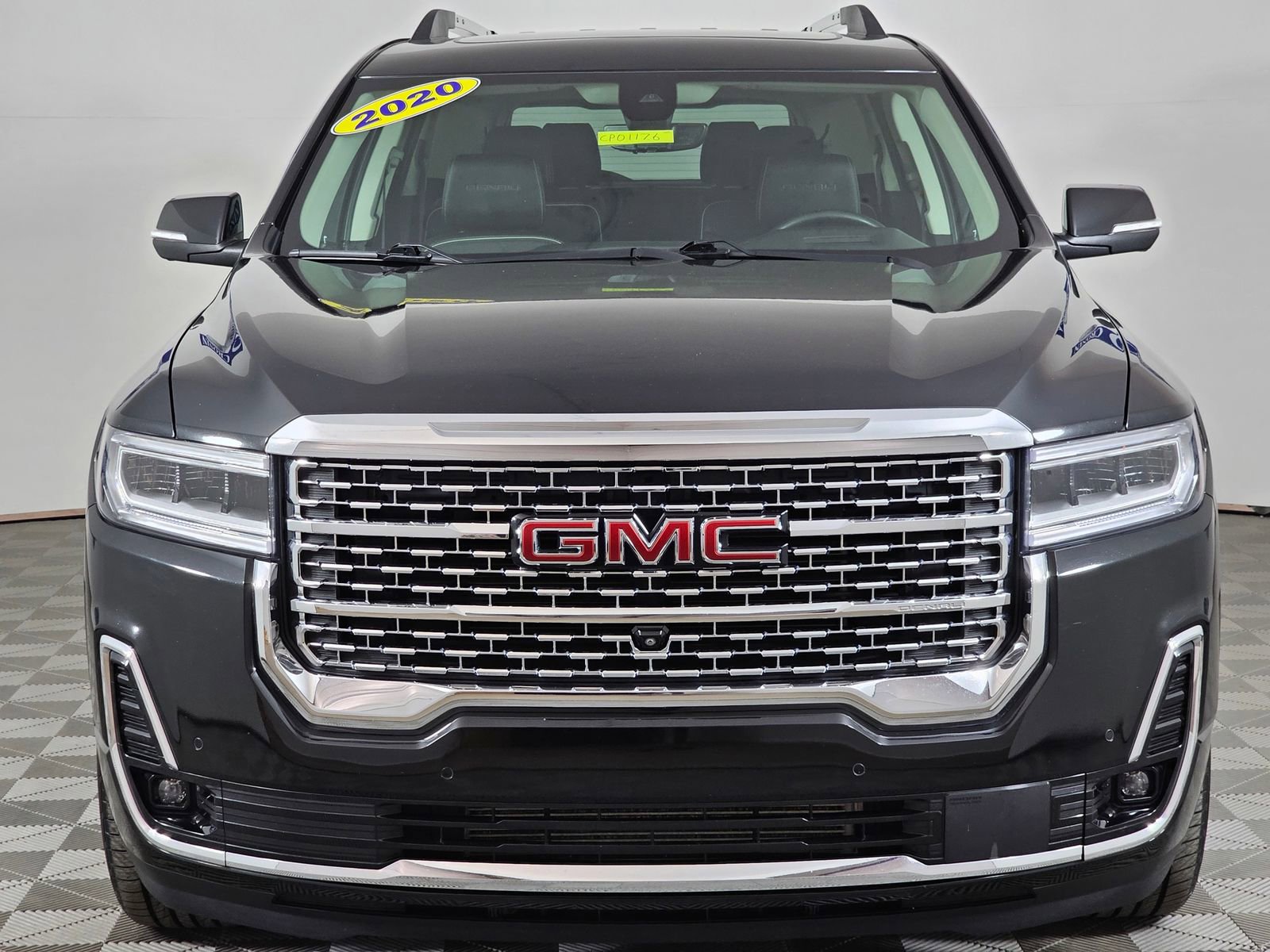 Used 2020 GMC Acadia Denali w/ Technology Package image 12