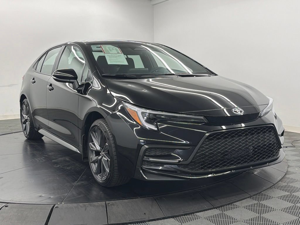 Certified 2026 Toyota Corolla SE FWD image 8