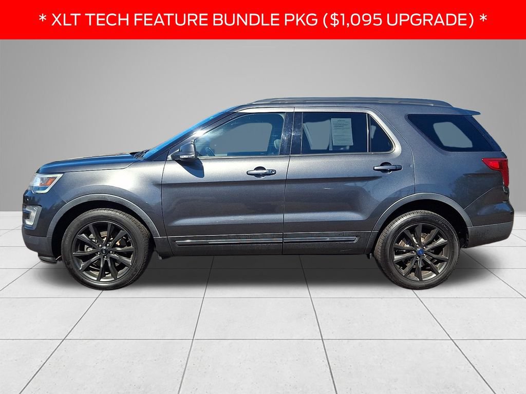 Used 2017 Ford Explorer XLT w/ Equipment Group 202A AWD/4WD image 7